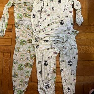 Two Bellabu Bear Minecraft Pajamas - size 9/10